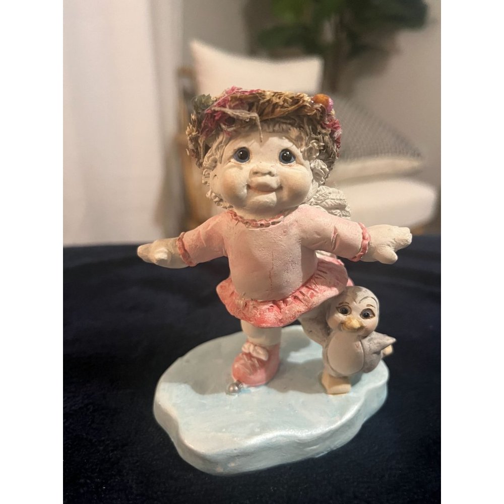 1997 Decorative Dreamsickle Figurine * Ice Sickle * Skating  Home Decor E001 cc